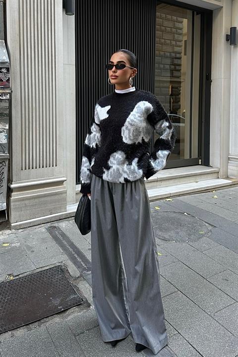 Patterned Raised Sweater 1357