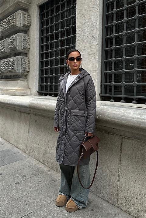 Zipper and Hooded Long Quilted Coat 7062