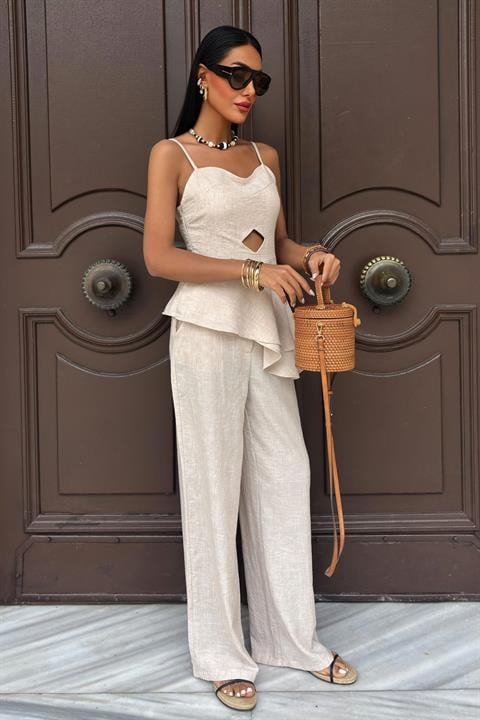 Chest Window Ruffle Detail Flamed Linen Suit 10161