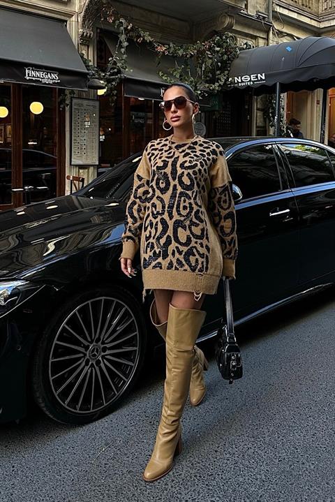 Leopard Patterned Ripped Detailed Sweater 1344
