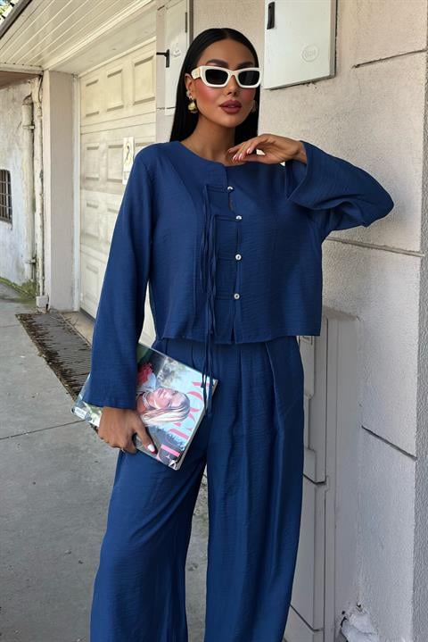 Front Thin Cord Detail and Double Leg Trouser Suit 10180