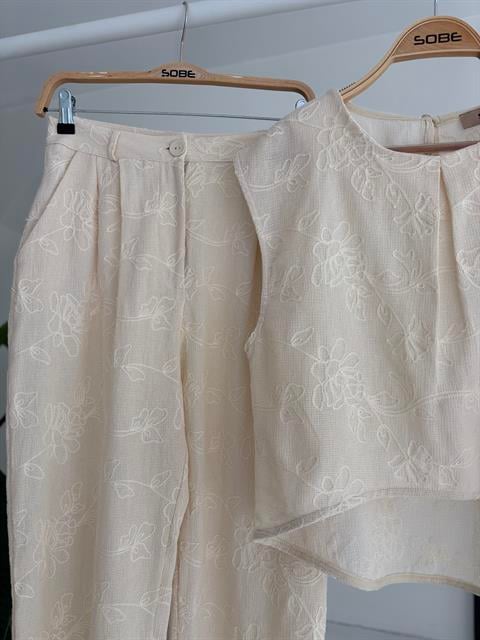 Shalina Süzüne Embroidered Crop Suit 9796-08