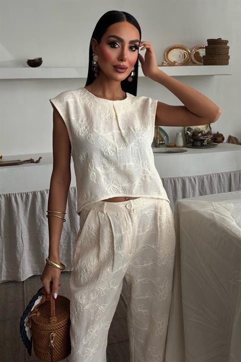Shalina Süzüne Embroidered Crop Suit 9796-08
