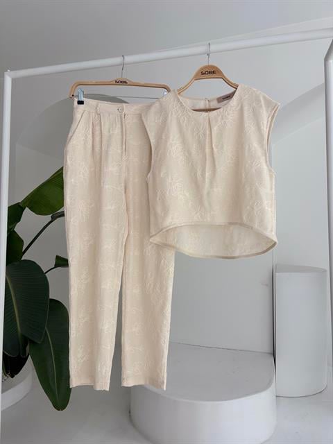 Shalina Süzüne Embroidered Crop Suit 9796-08