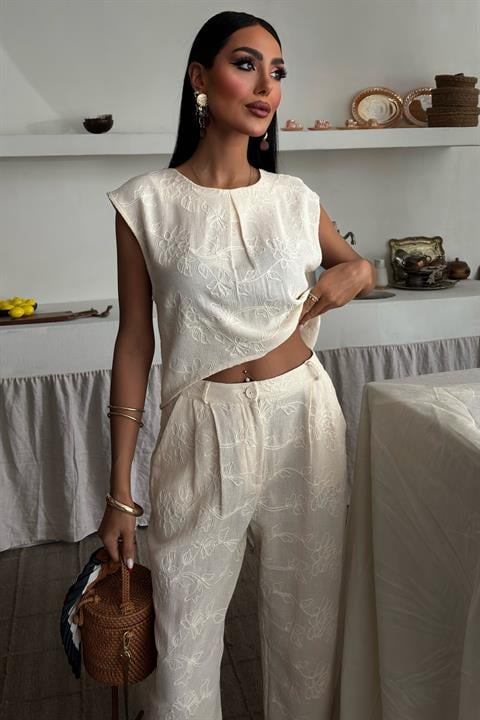 Shalina Süzüne Embroidered Crop Suit 9796-08