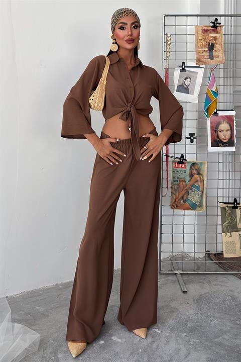 Ayrobin Suit with Tied Shirt and Slit Trousers 10179