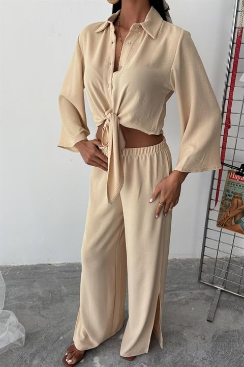 Ayrobin Suit with Tied Shirt and Slit Trousers 10179