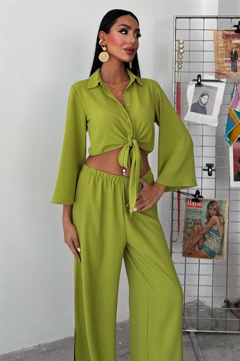 Ayrobin Suit with Tied Shirt and Slit Trousers 10179