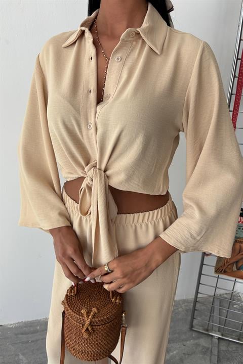 Ayrobin Suit with Tied Shirt and Slit Trousers 10179