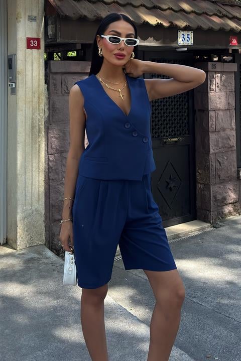 Vest Suit with Cross Buttons and Bermuda Shorts 10171