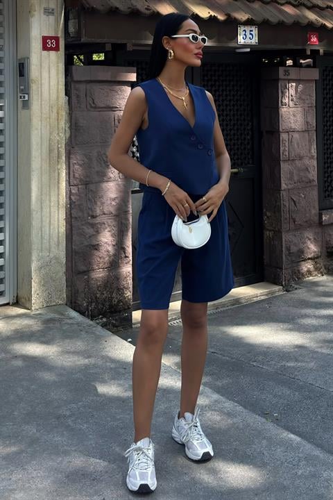 Vest Suit with Cross Buttons and Bermuda Shorts 10171