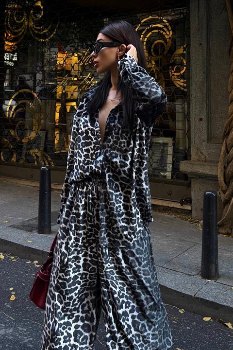 Cosy Animal Pattern Velvet Set 9918