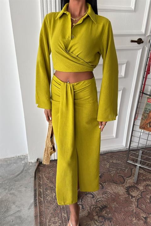 Crop Shirt and Pleated Skirt Design Suit 10195