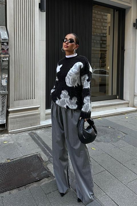 Patterned Raised Sweater 1357