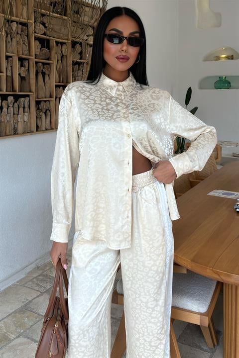 Garni Detail Jacquard Satin Suit 10011