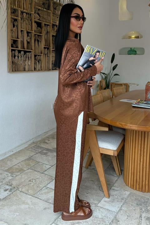 Garni Detail Jacquard Satin Suit 10011