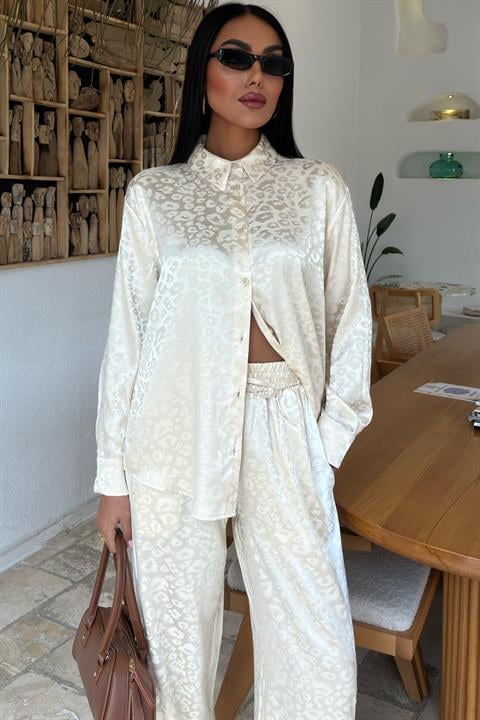 Garni Detail Jacquard Satin Suit 10011