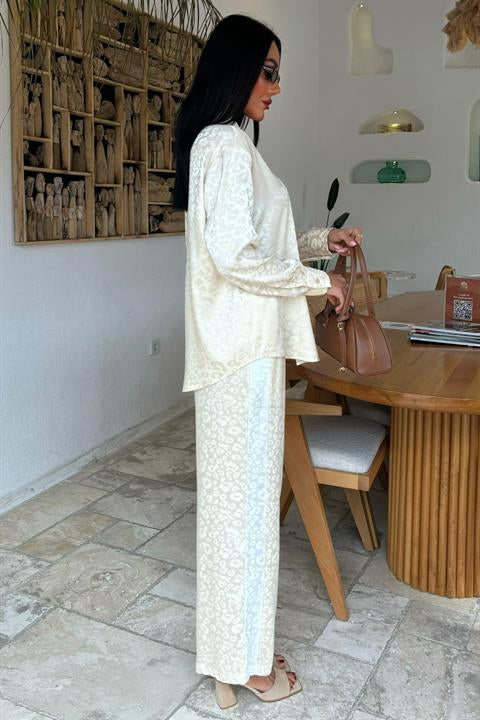 Garni Detail Jacquard Satin Suit 10011