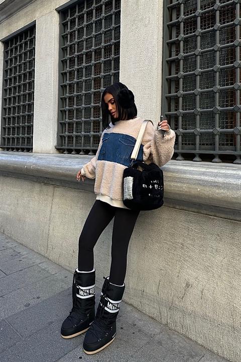 Chest Denim Garnished Sweatshirt 3402