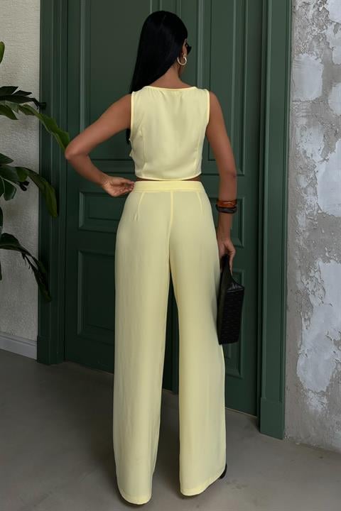 Square Collar Pocket Detail Suit 10145