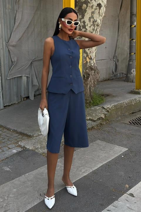 Midi Shorts and Vest Viscose Suit 10167