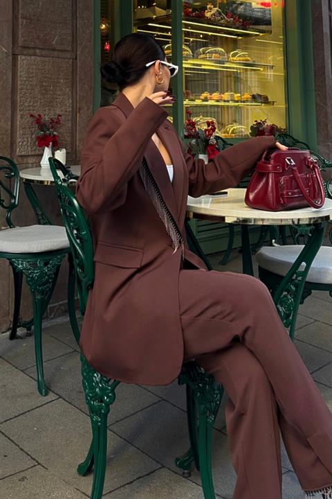 Collar and Leg Tassel Suit 10043