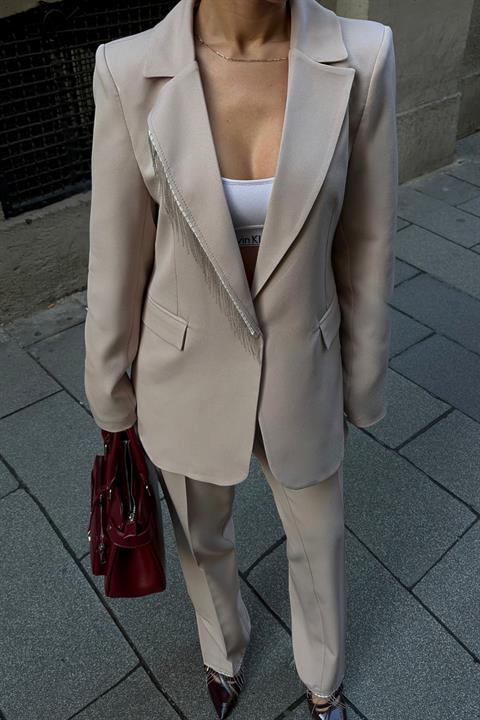 Collar and Leg Tassel Suit 10043