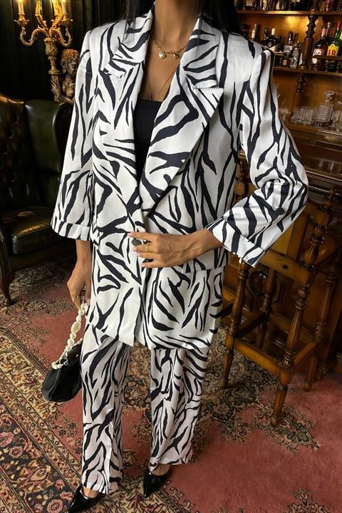 Zebra Patterned Chanel Satin Suit 10038
