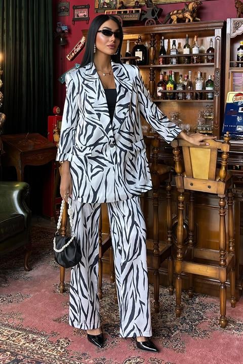 Zebra Patterned Chanel Satin Suit 10038